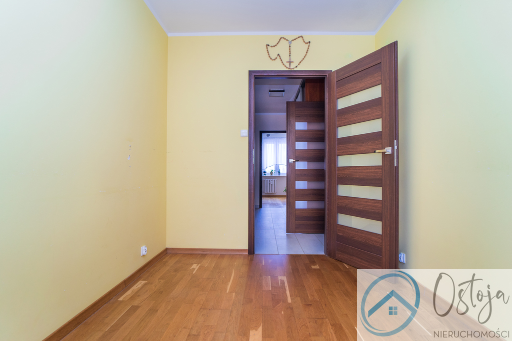 4 pokojowe własnościowe, oś. Majowe (18)