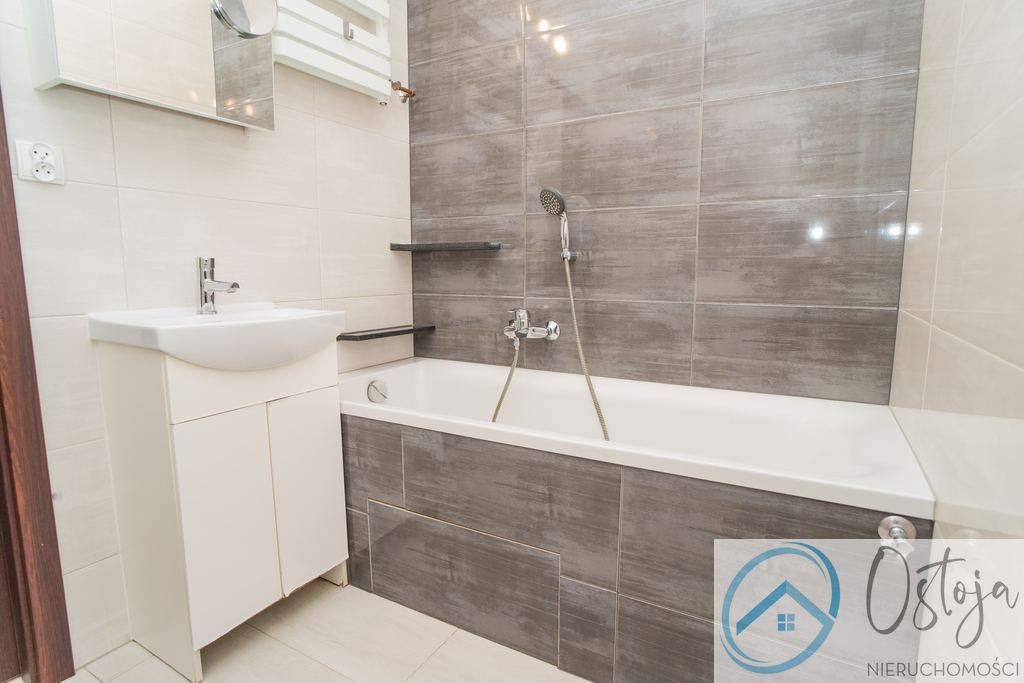 4 pokojowe własnościowe, oś. Majowe (8)