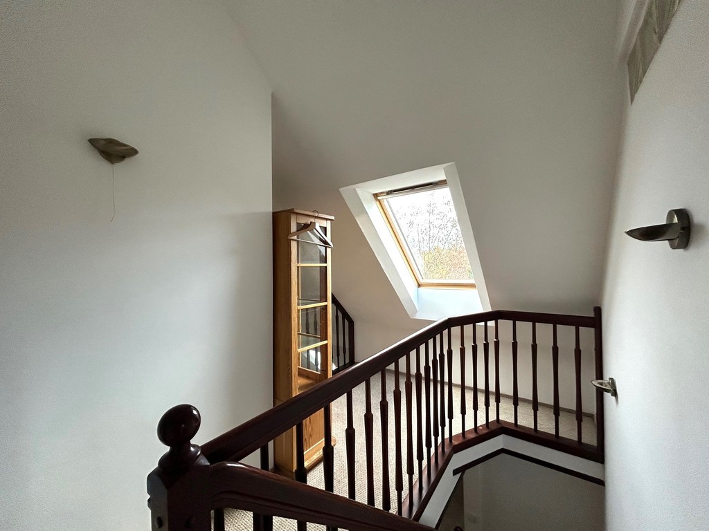 Niestandardowe  * 90 m2 po podłodze (8)