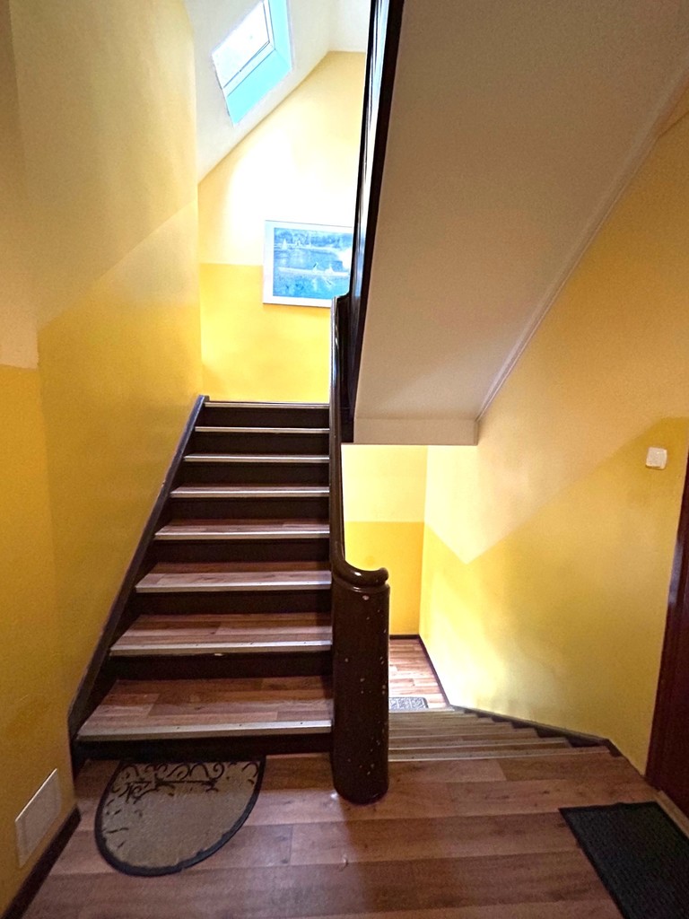 Niestandardowe  * 90 m2 po podłodze (11)