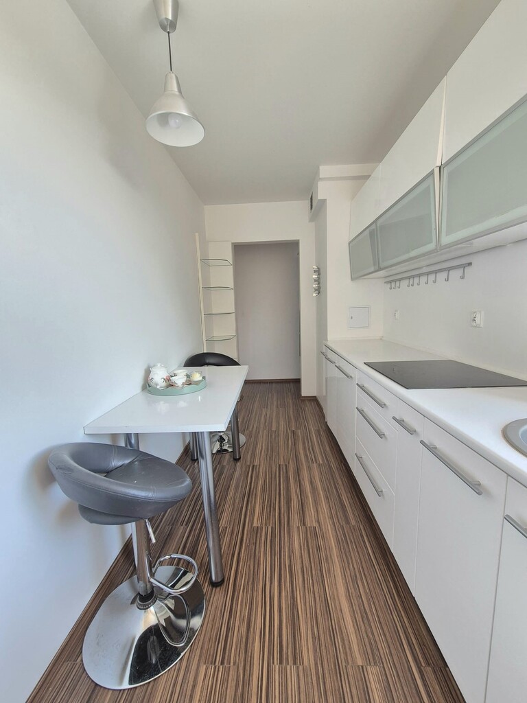 Przestronne mieszkanie 3pokoje z loggią w Policach (5)