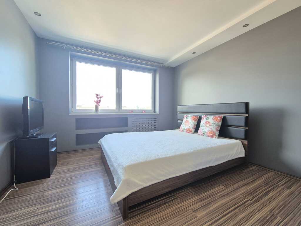 Przestronne mieszkanie 3pokoje z loggią w Policach (6)