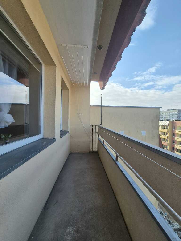 Przestronne mieszkanie 3pokoje z loggią w Policach (13)