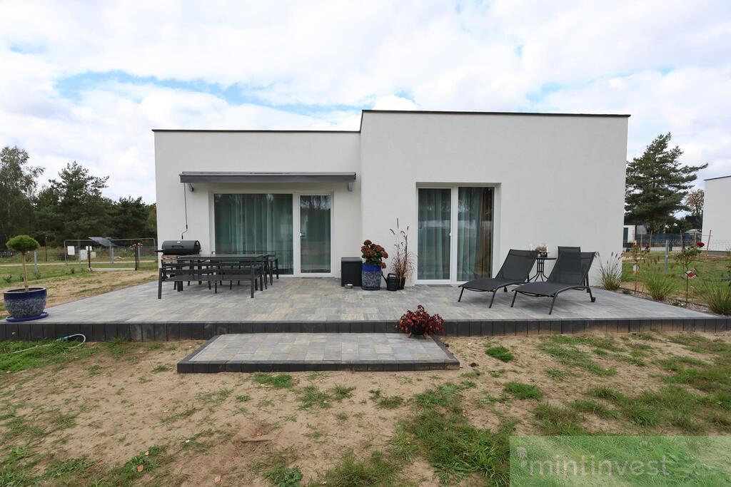 Nowoczesny dom w atrakcyjnej lokalizacji (2)