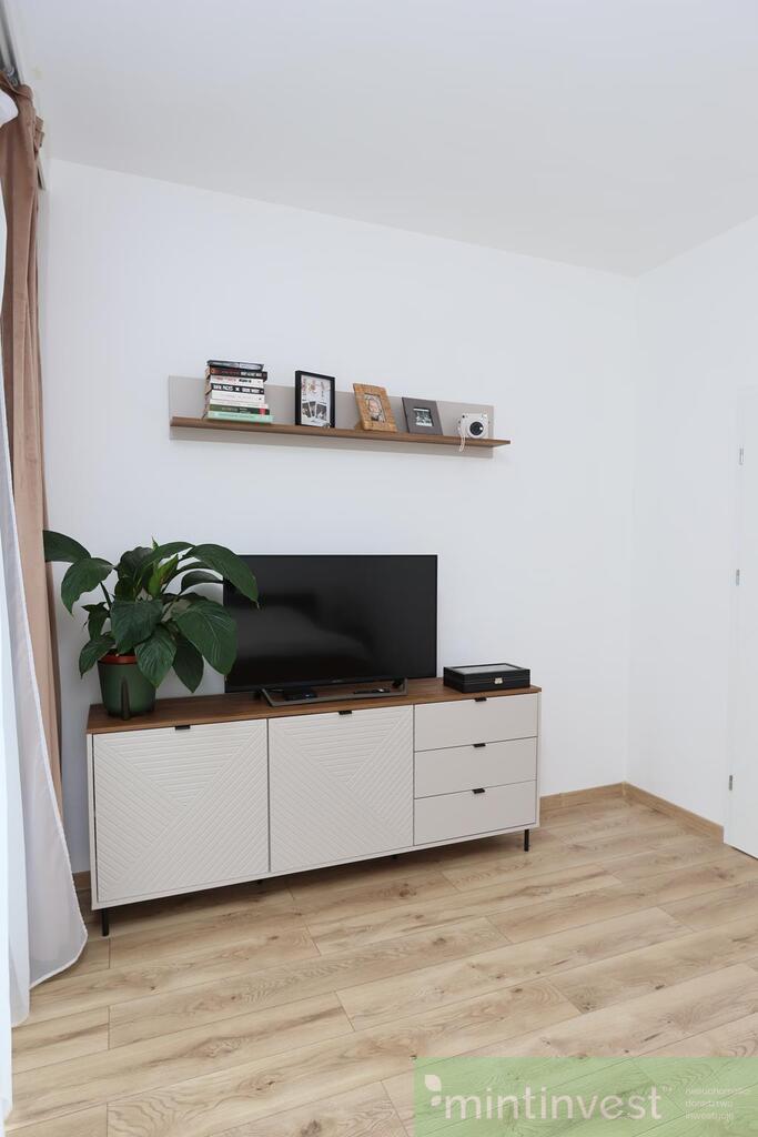 Nowoczesny dom w atrakcyjnej lokalizacji (16)