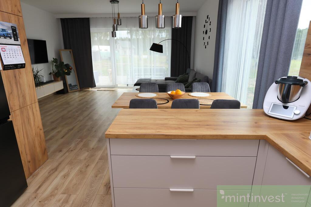 Nowoczesny dom w atrakcyjnej lokalizacji (7)