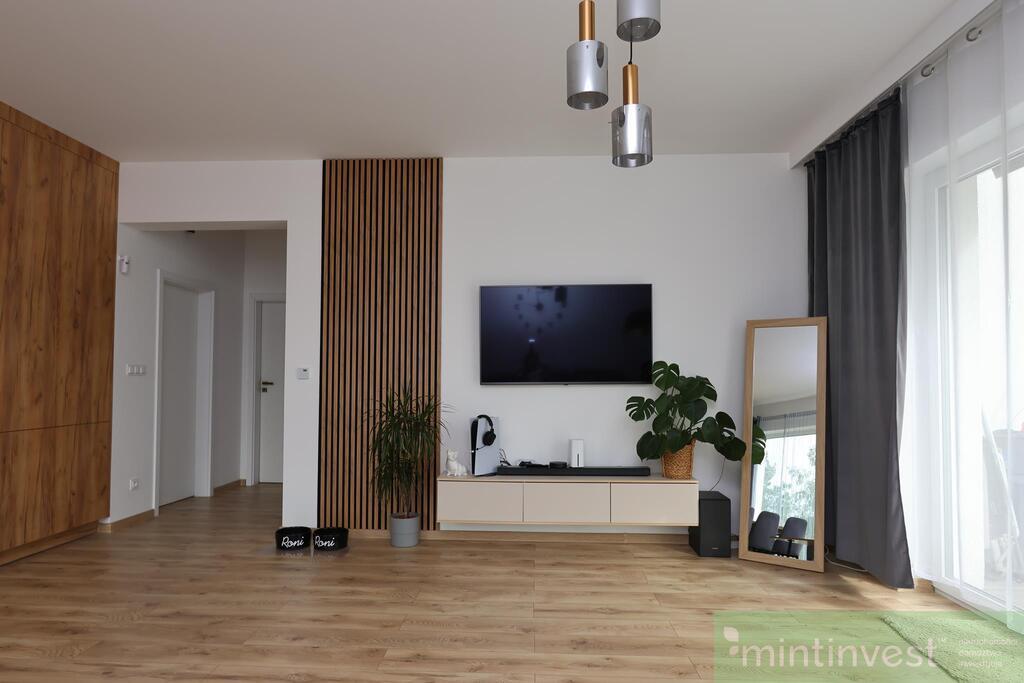 Nowoczesny dom w atrakcyjnej lokalizacji (5)