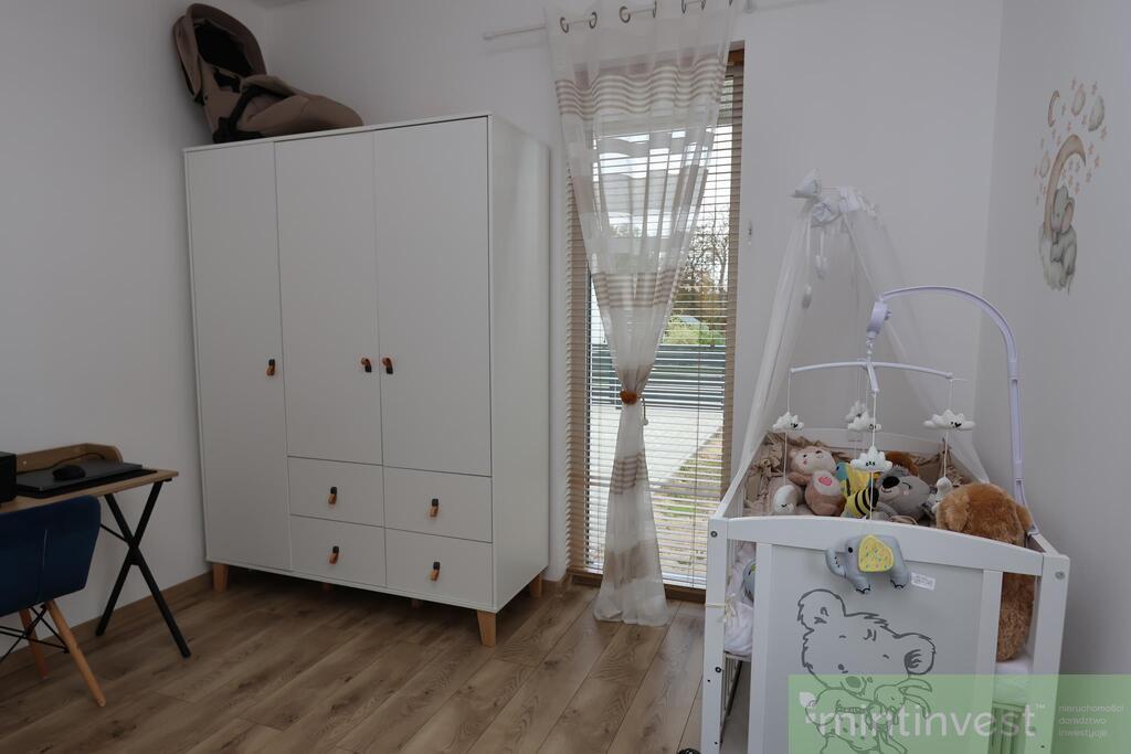 Nowoczesny dom w atrakcyjnej lokalizacji (10)