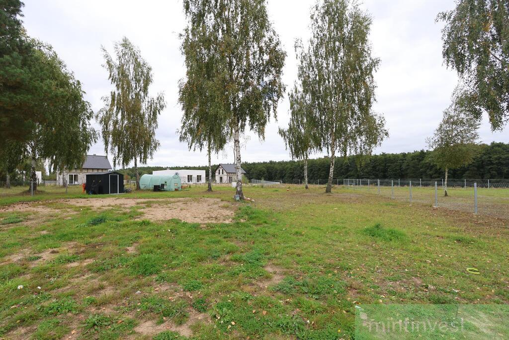 Nowoczesny dom w atrakcyjnej lokalizacji (23)