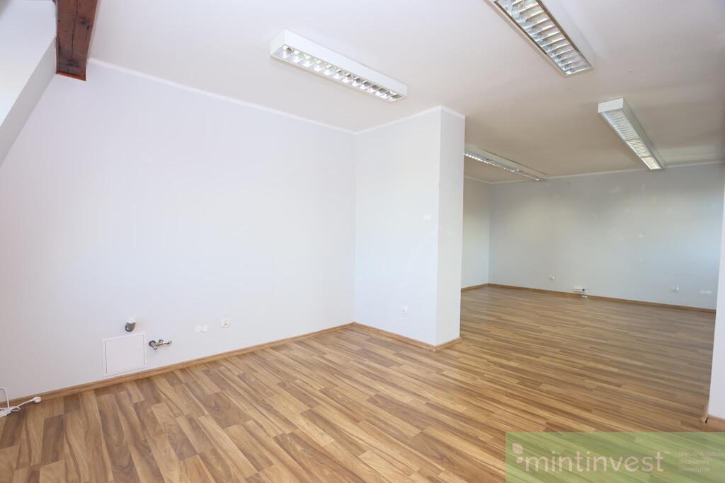 Przestronny lokal użytkowy w centrum miasta (7)