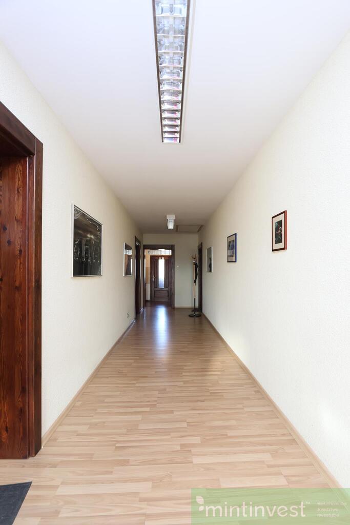 Przestronny lokal użytkowy w centrum miasta (12)