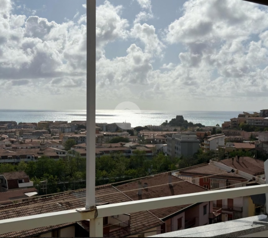 Mieszkanie z widokiem na Morze Tyreńskie- Włochy (9)