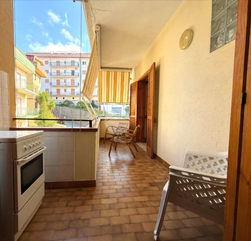 Mieszkanie z widokiem na Morze Tyreńskie- Włochy (11)