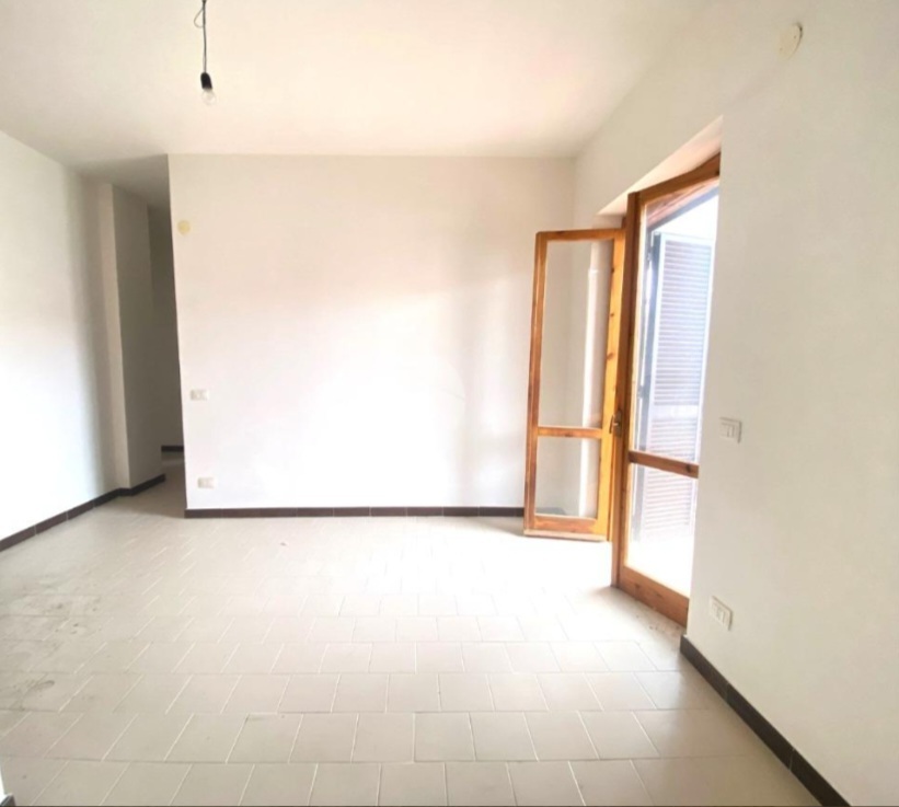 Mieszkanie z ogródkiem na Kalabria- Włochy (2)