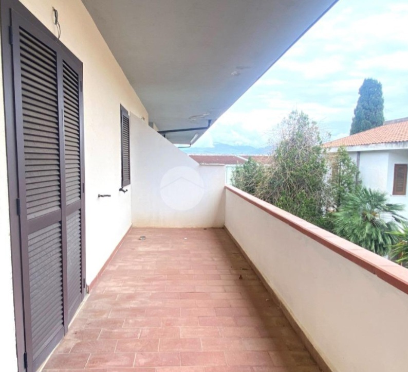 Mieszkanie z ogródkiem na Kalabria- Włochy (3)