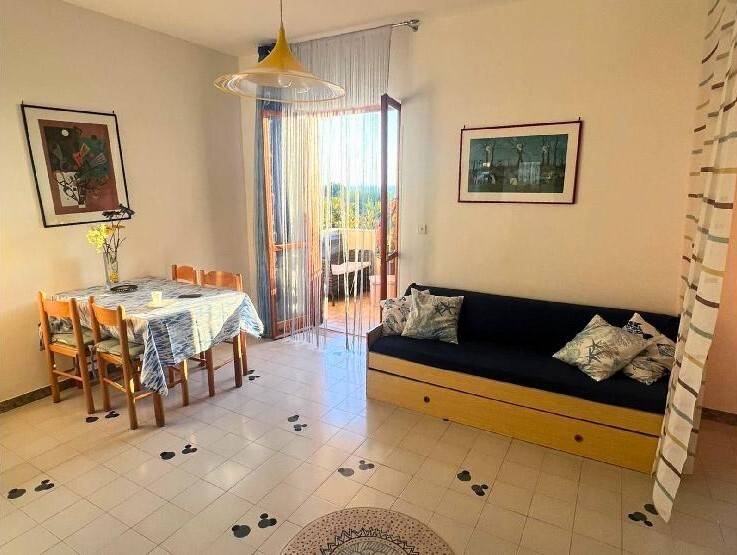 Trzypokojowe mieszkanie z widokiem na morze (8)