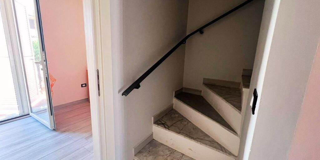 Wlochy-wyremontowany szeregowiec nad M. Tyreńskim (9)