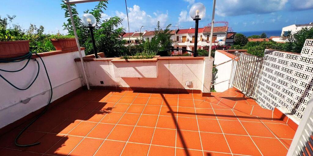 Wlochy-wyremontowany szeregowiec nad M. Tyreńskim (3)