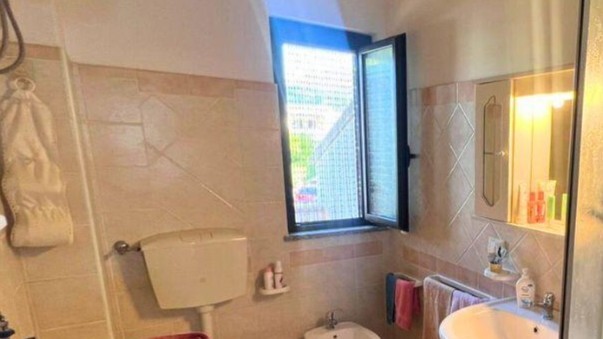 Mieszkanie z widokiem na Morze Tyreńskie (9)