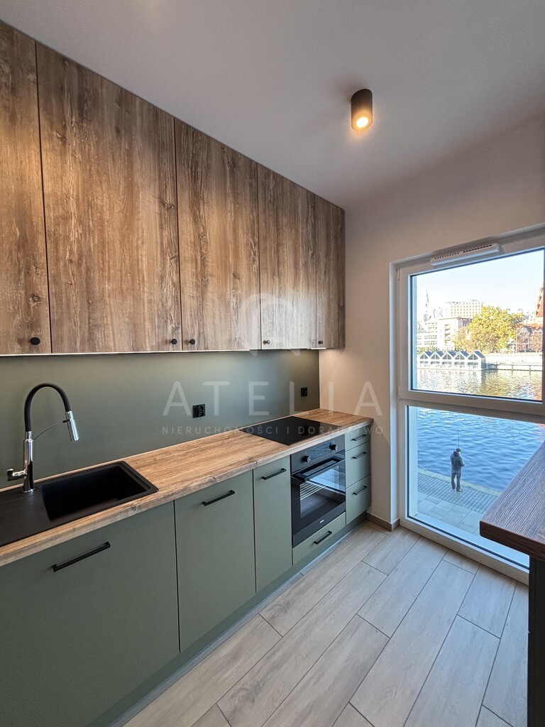 Apartament na wynajem z widokiem na Odrę (5)