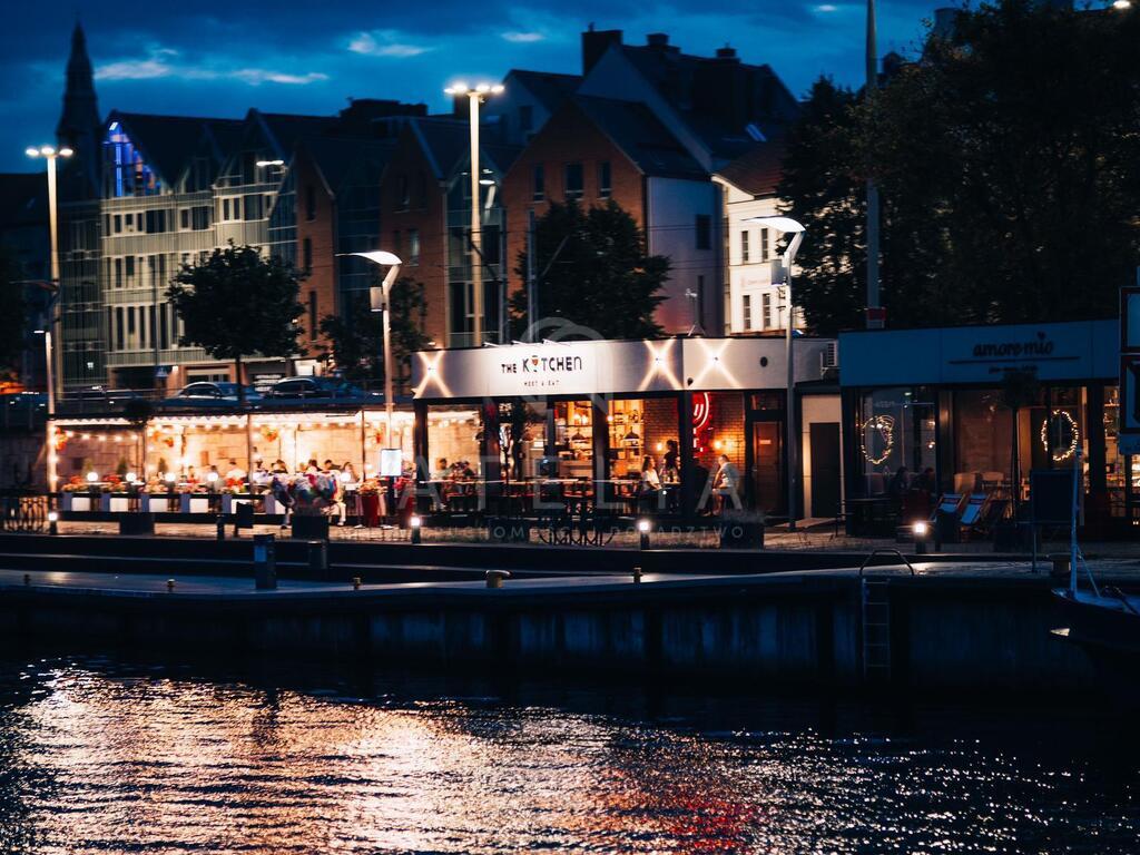 Na sprzedaż-lokal gastronomiczny Bulwar Piastowski (2)