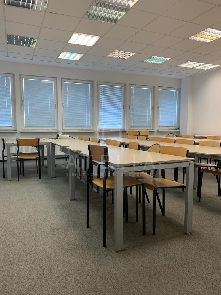 Sala konferencyjno-biurowa 47 m2 - gotowa do pracy (4)