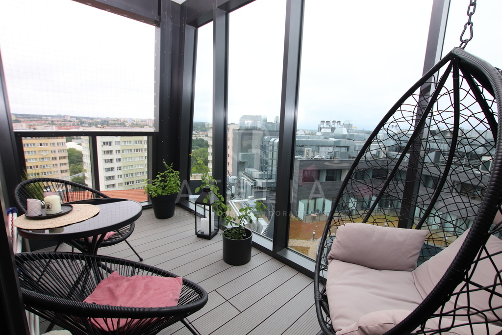 Apartament 3 pokoje z loggią w Hanza Tower (7)