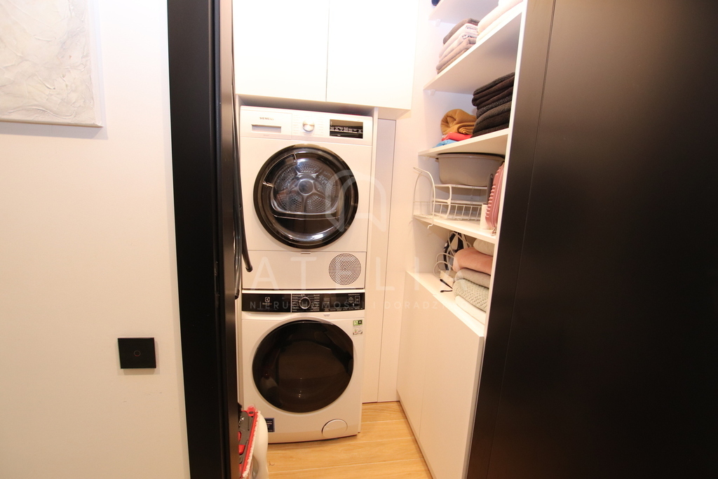 Apartament 3 pokoje z loggią w Hanza Tower (9)