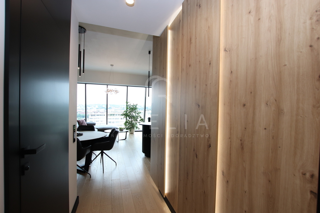 Apartament 3 pokoje z loggią w Hanza Tower (25)