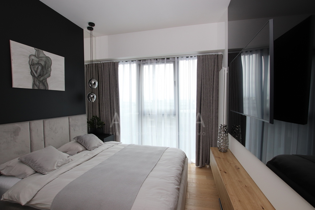 Apartament 3 pokoje z loggią w Hanza Tower (26)