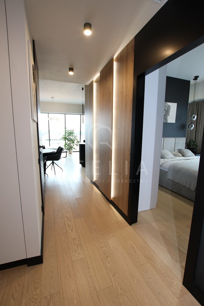 Apartament 3 pokoje z loggią w Hanza Tower (8)