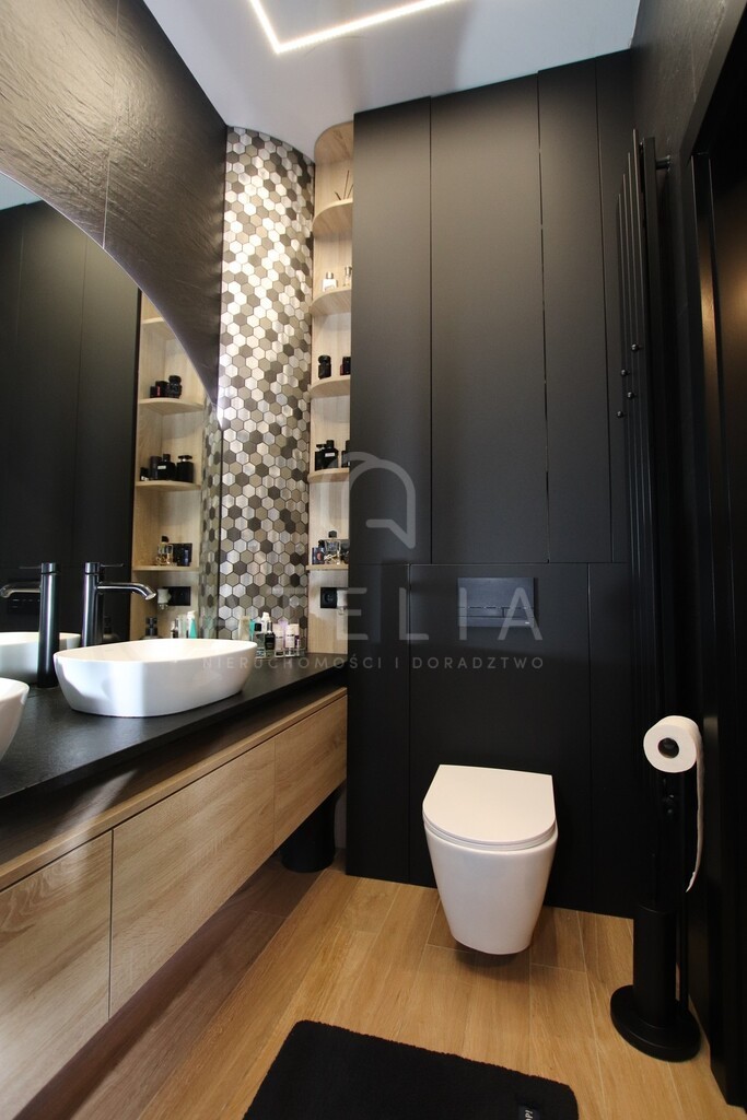 Apartament 3 pokoje z loggią w Hanza Tower (29)