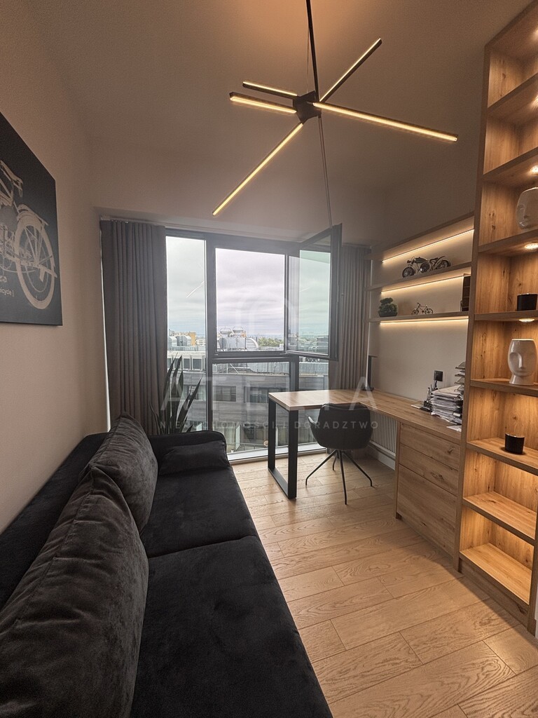 Apartament 3 pokoje z loggią w Hanza Tower (5)