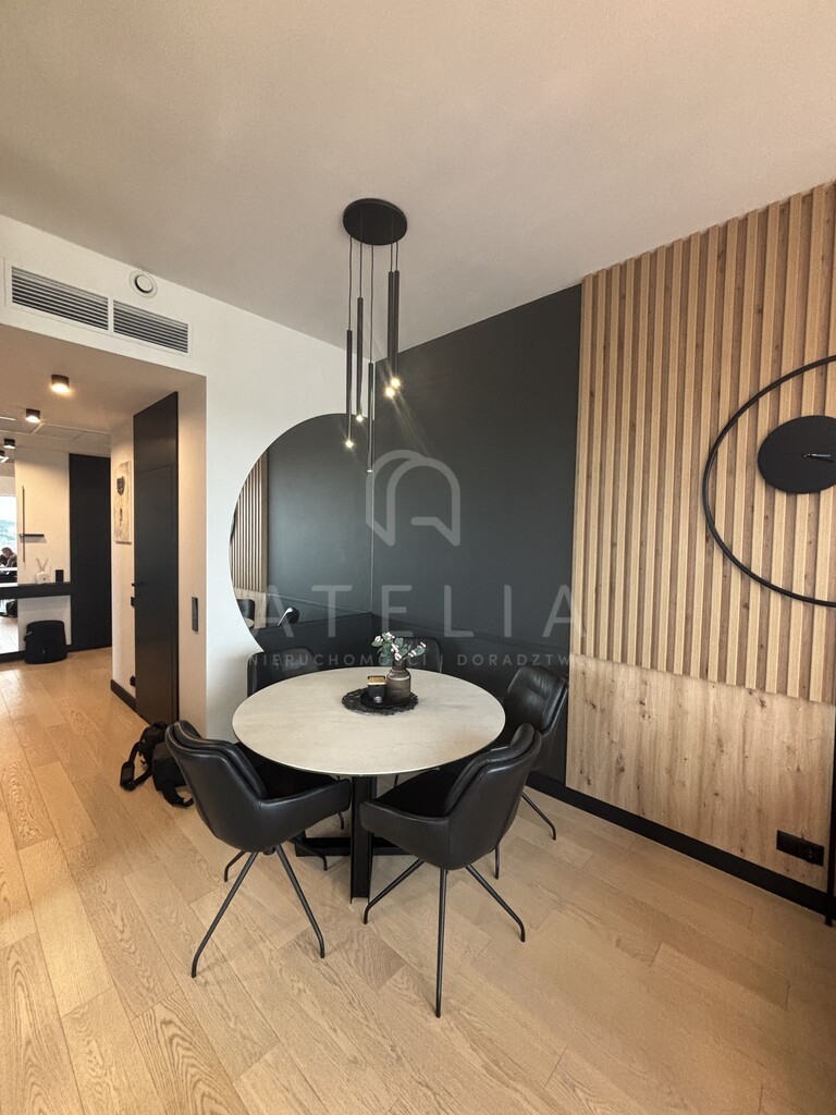 Apartament 3 pokoje z loggią w Hanza Tower (16)