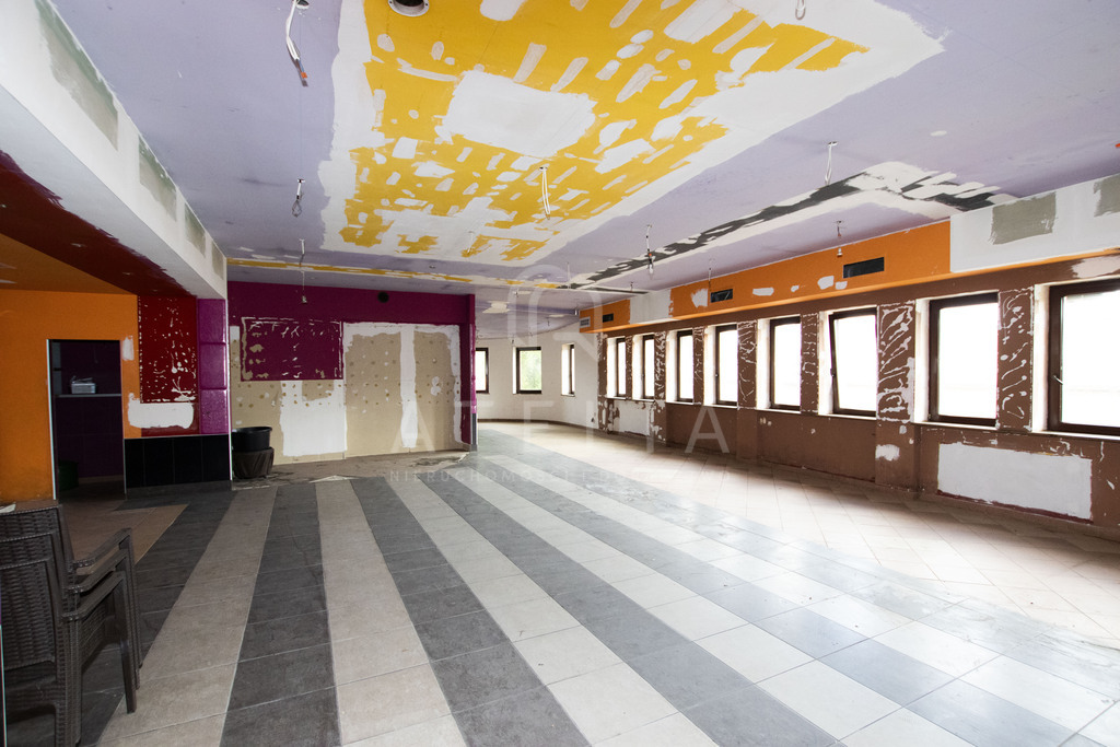 Wyjątkowa nieruchomość inwestycyjna - Plac Borek 8 (12)