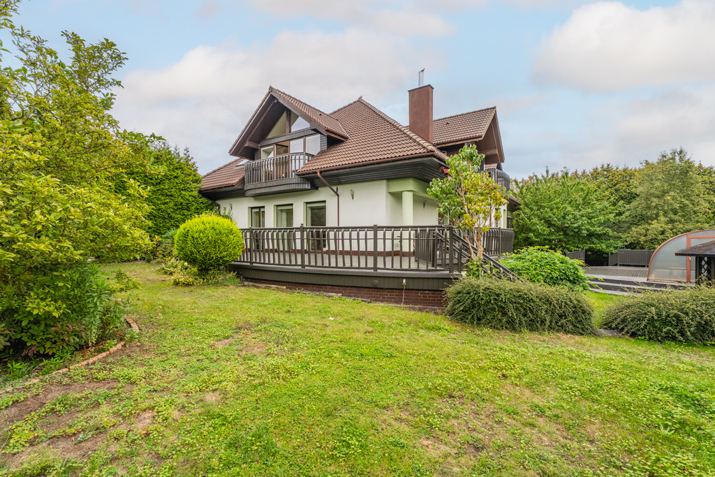 Rezydencja z duszą - elegancja i przestrzeń (22)