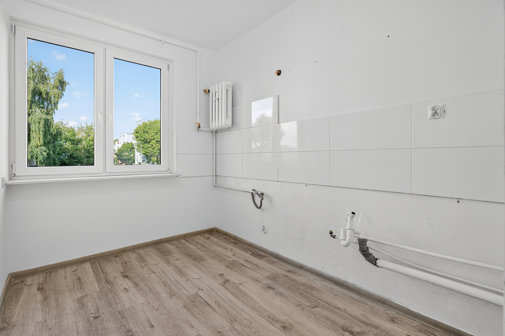 Rezerwacja. Mieszkanie 4 pok. z balkonem. (9)