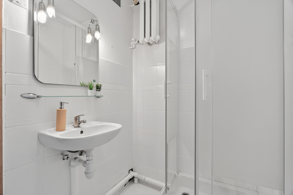 Rezerwacja. Mieszkanie 4 pok. z balkonem. (12)