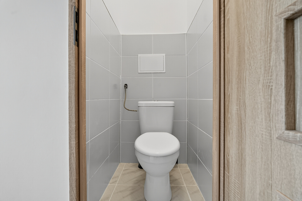 Rezerwacja. Mieszkanie 4 pok. z balkonem. (14)