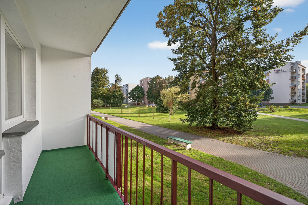 Rezerwacja. Mieszkanie 4 pok. z balkonem. (15)