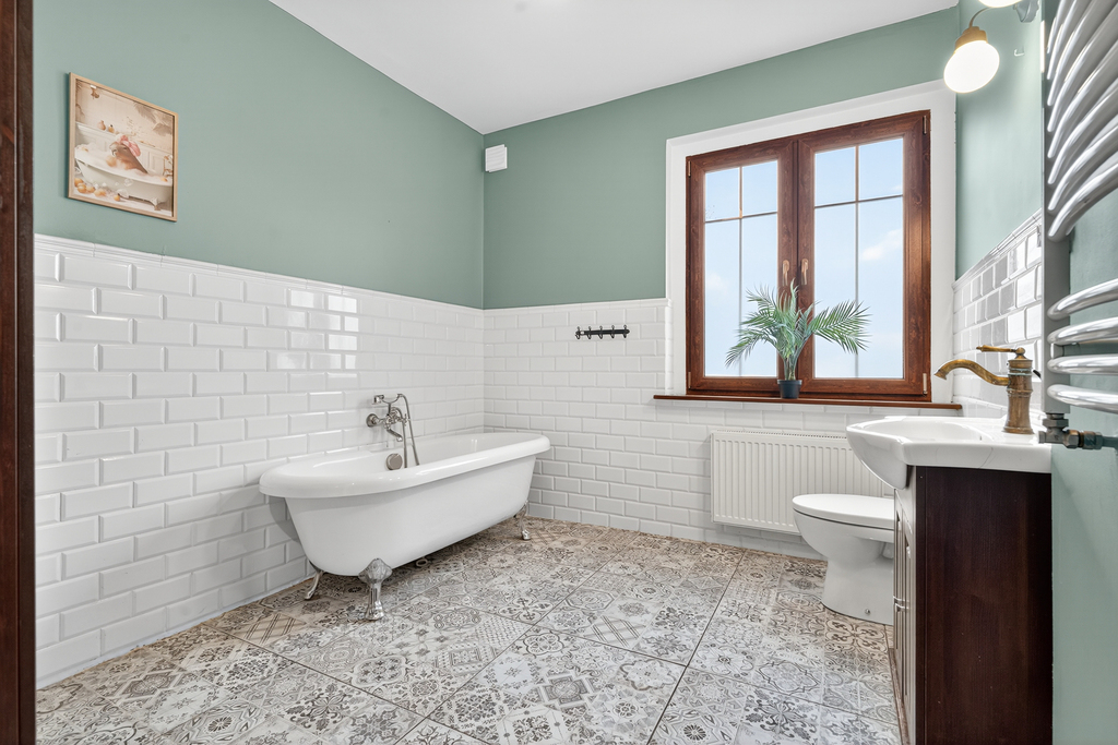 93m2 - 3 pok. gotowe!, osobny garaż i pom. gospod! (9)