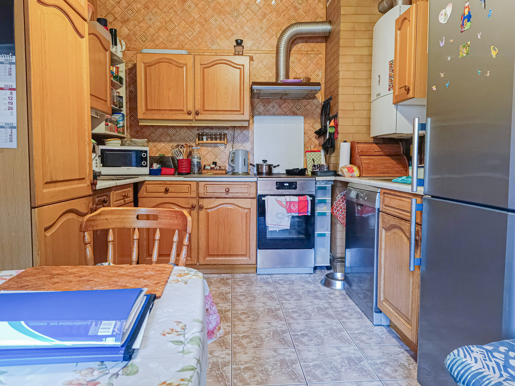 145m2 z wielkim ogrodem 1776m2! Sprawdż! (10)