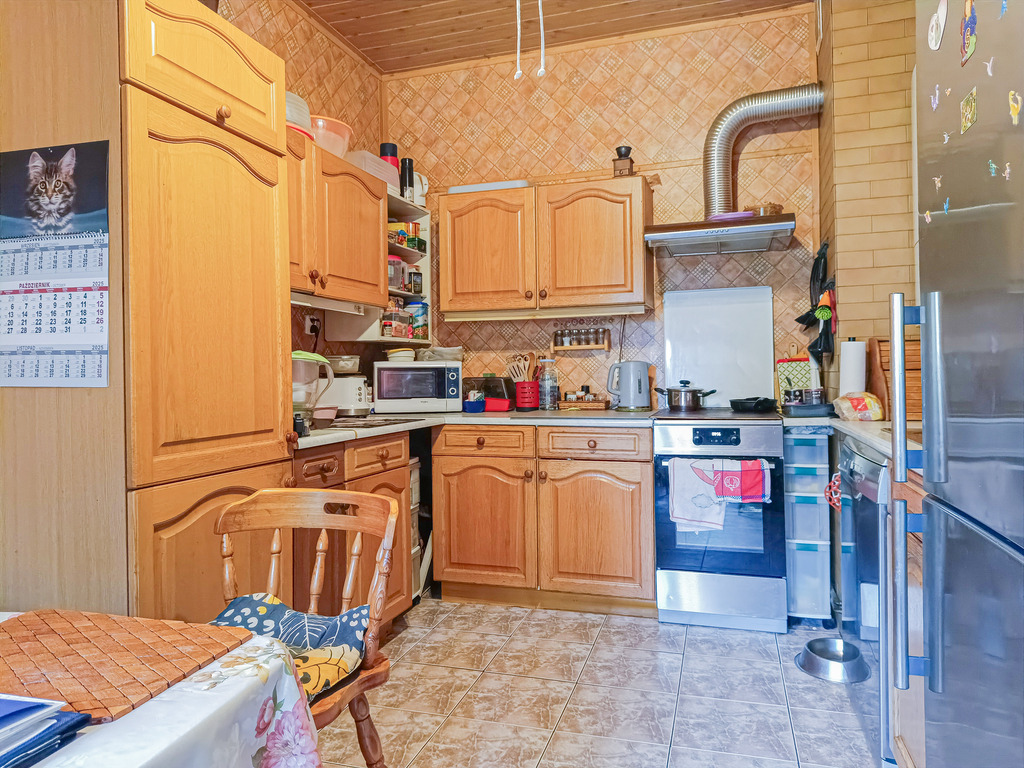 145m2 z wielkim ogrodem 1776m2! Sprawdż! (11)