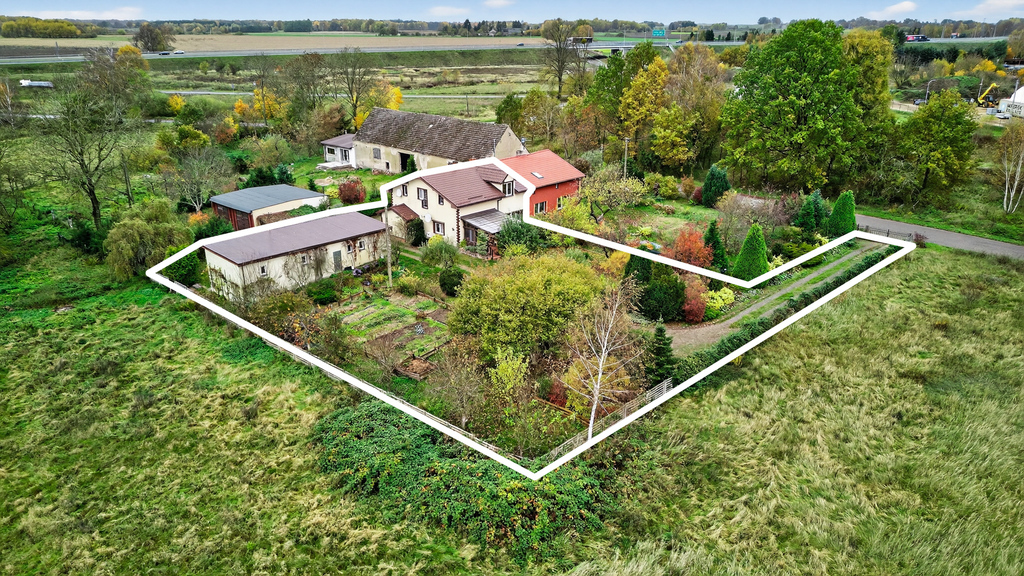 145m2 z wielkim ogrodem 1776m2! Sprawdż! (3)