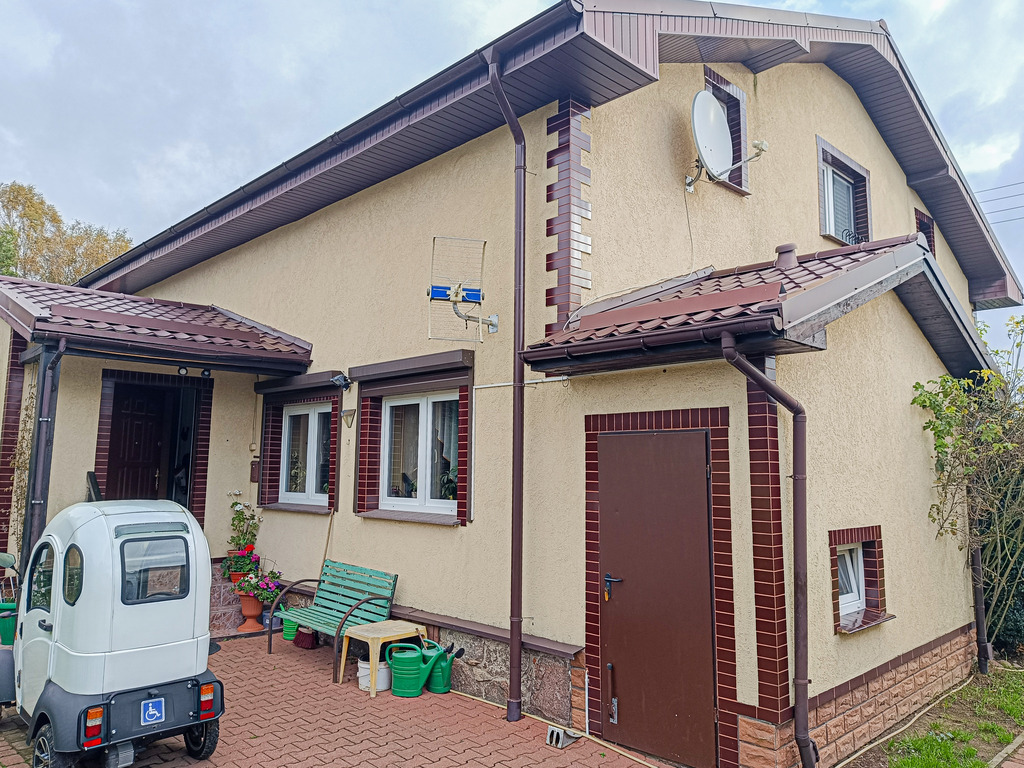 145m2 z wielkim ogrodem 1776m2! Sprawdż! (5)