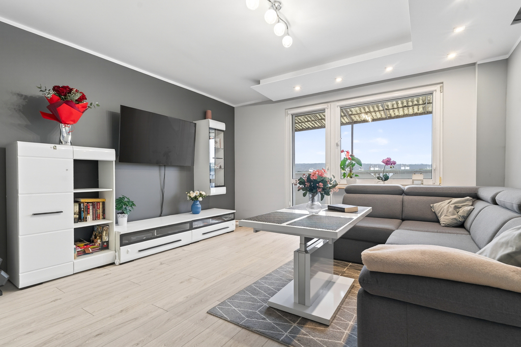 Police | Przestronne 56m2 - rezerwacja (1)