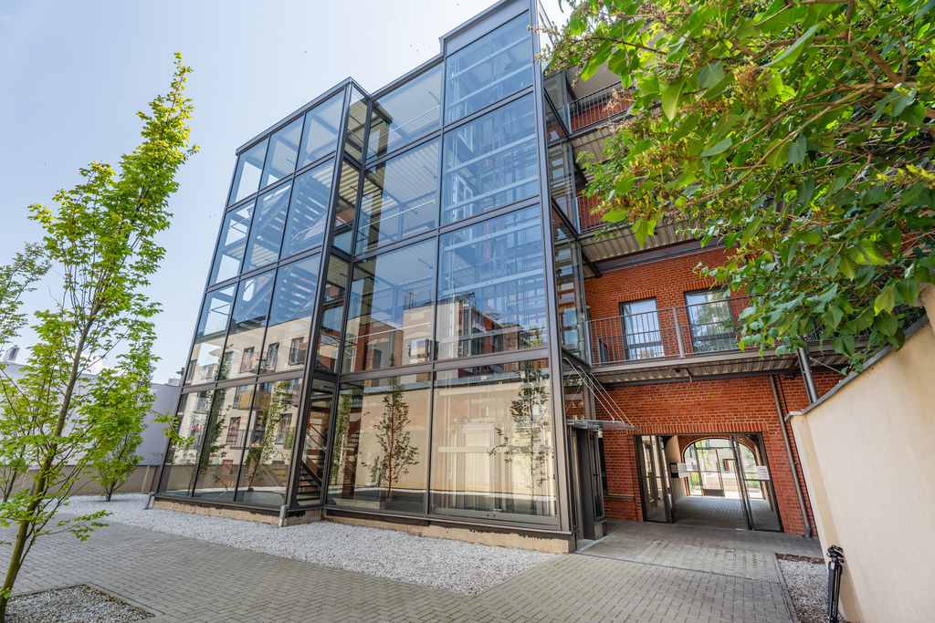 Nowoczesny loftowy apartament w centrum miasta. (26)