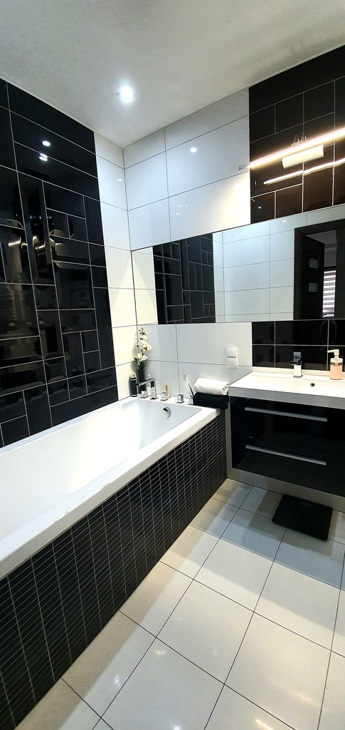 Piękne mieszkanie 3 pok z garażem (12)