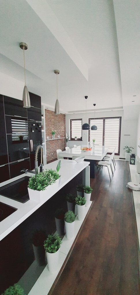 Piękne mieszkanie 3 pok z garażem (1)