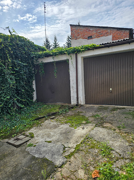 Dwurodzinny dom wolnostojący z przepiękną fasadą (8)